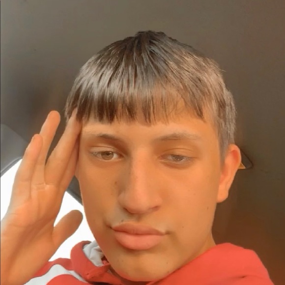 Meet your Posher, Joshua - Picture 1 of 1